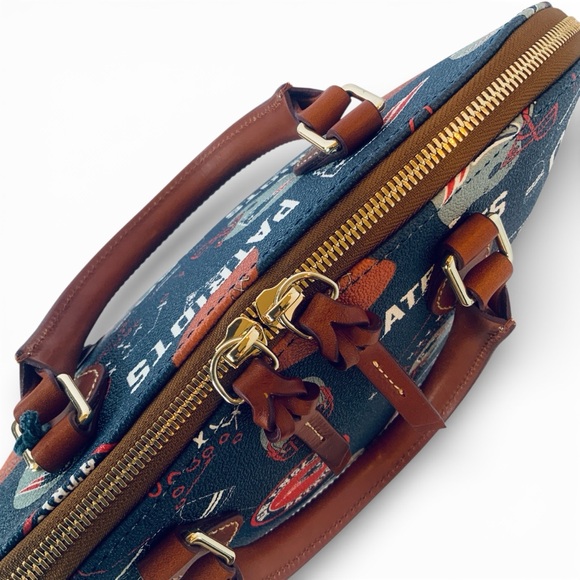 Dooney & Bourke NFL Super Bowl New England Patriots Zip Zip Satchel NWT Soldout - Picture 13 of 16